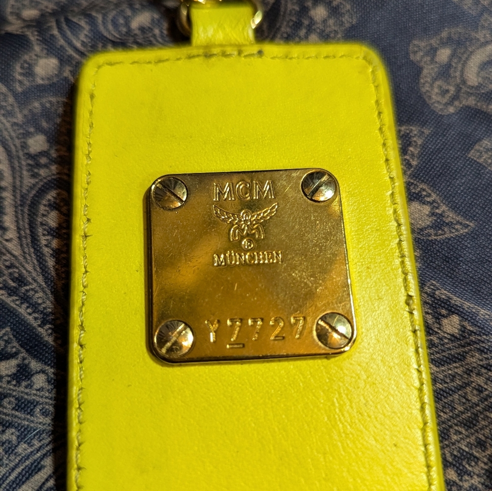 MCM Anchor Keychain - Picture 2 of 7